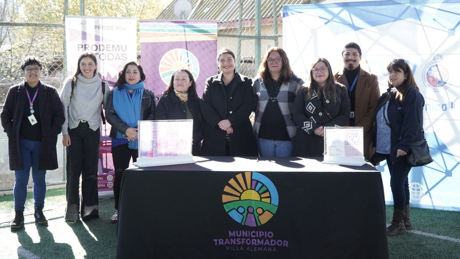 MUNICIPIO TRANSFORMADOR FIRMA DOS IMPORTANTES CONVENIOS PARA FORTALECER LAS OPORTUNIDADES EDUCATIVAS DE LAS MUJERES DE VILLA ALEMANA